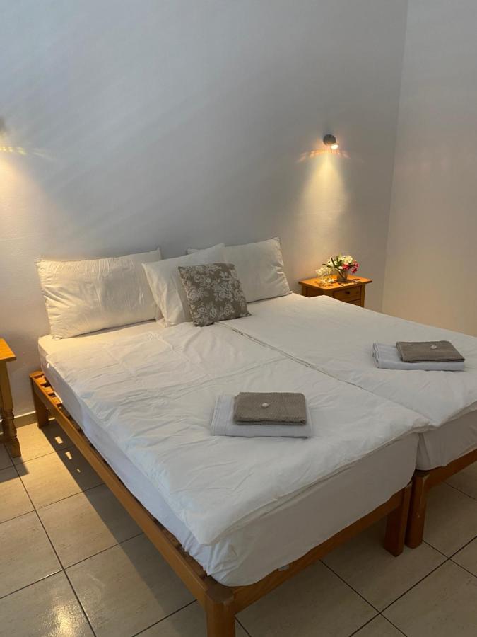 Hostal Villa Senese Peguera Kültér fotó